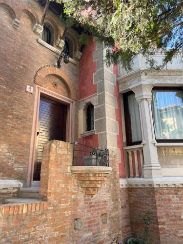  Esclusivo appartamento- 6 persone in Villa Liberty in Lido di Venezia