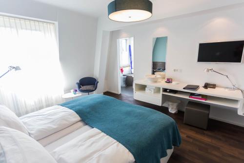 2 twin beds