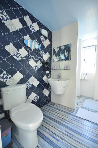 Sea Daughter's Homestay - 화장실