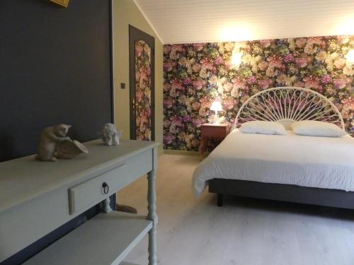 1 queen bed