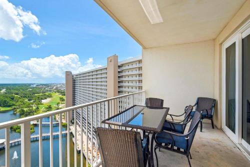 Laketown Wharf 1832 by RealJoy Vacations - image 2