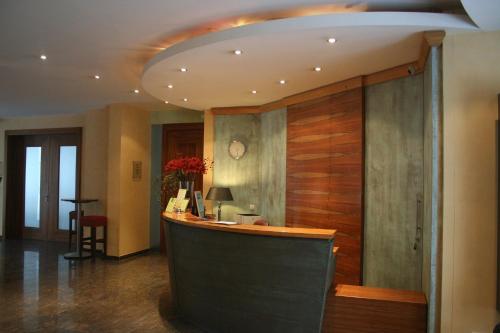 Hotel Plaza - image 5