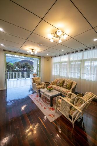 Zane Balcony House Ranong Hotel - 편의 시설/서비스