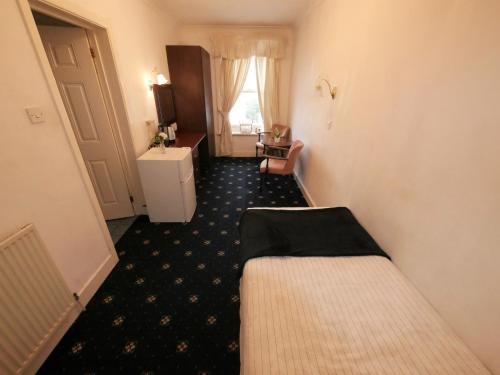 1 twin bed