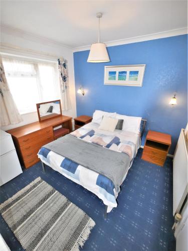 1 double bed