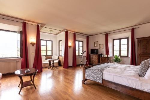Hotel Castel Rundegg - image 5