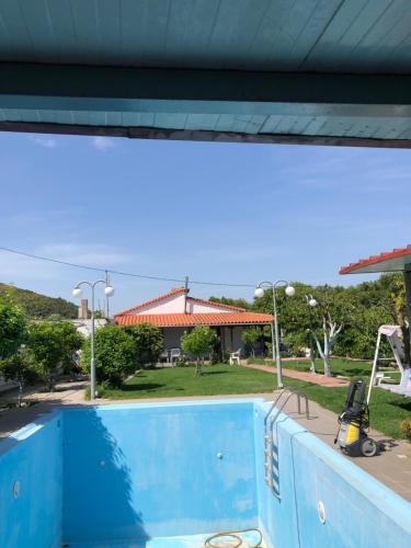 Country House gîte à louer Alivéri