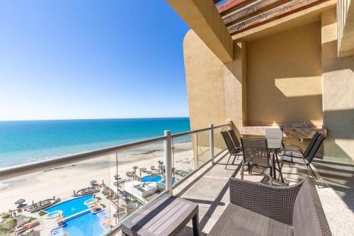 Balcony/terrace, Encanto Living Penthouse by Kivoya in Puerto Penasco