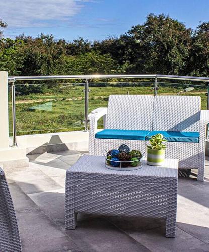 Terraza/balcón, 5 Star Villa minutes from Airport and Beaches in Playa Dorada