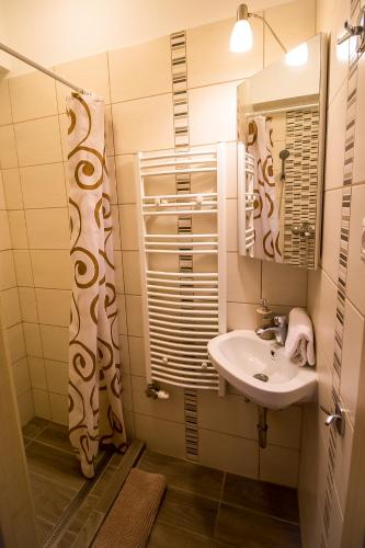 Bathroom, Thermal Next I Weninger Apartman Kiskunhalas in Kiskunhalas