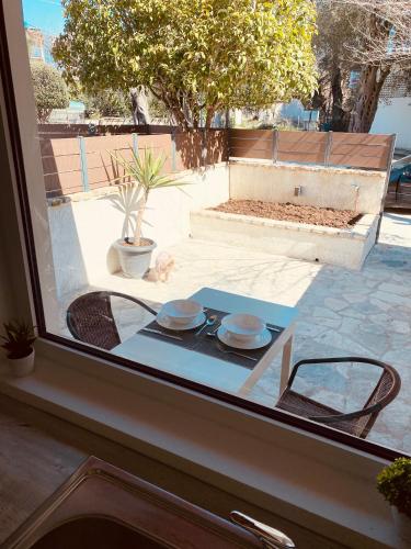 Louvros Luxury Suites 3