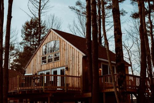 SkyView treehouse Boothbay Harbor
