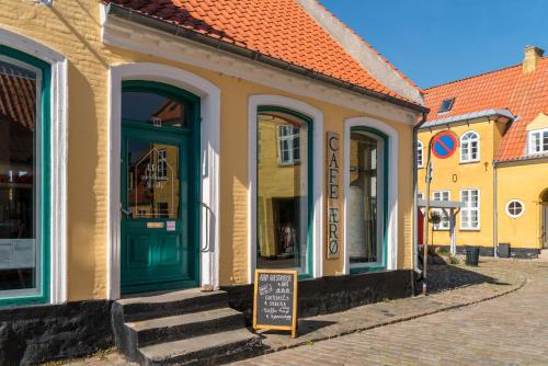 Ærø Guesthouse & Cafe - image 10