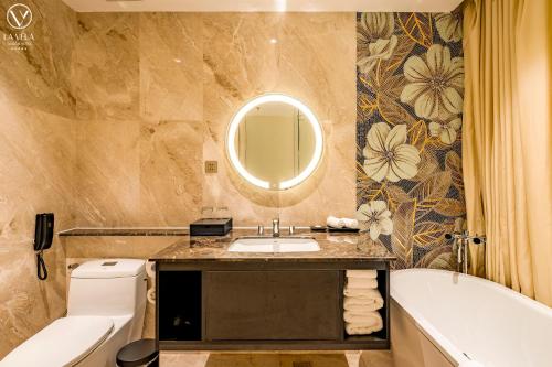 room detail thumbnail 2