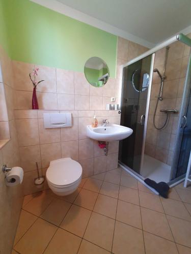 Apartment with Balcony image 6