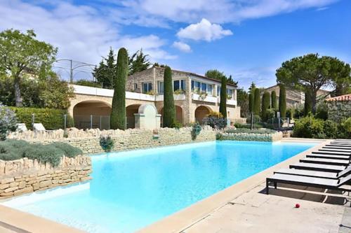 Bastidon avec piscine Gordes Lubéron