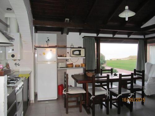 2 bedrooms, 4 beds