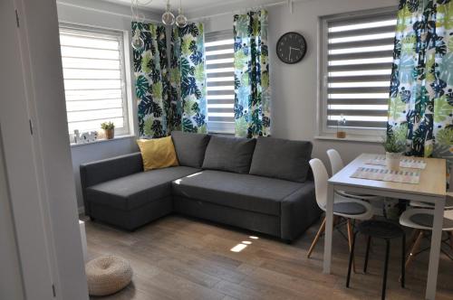 2 bedrooms, 4 beds