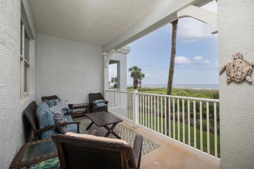 725 Cinnamon Beach 3 Bedrooms Ocean Front Pool Access WiFi Sleeps 8 - main image