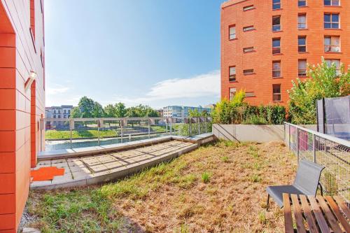 Instalações, Aura, Sun & Snow in Velho Subúrbio