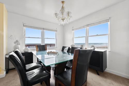 Morning Star 4 Bedrooms Sleeps 10 Pet Friendly Ocean Front - image 8