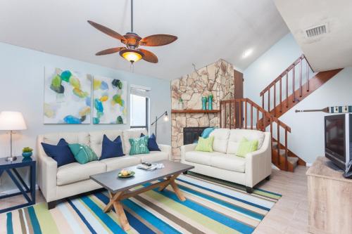 Napping Turtle 3 Bedrooms Ocean Front Sleeps 9 Wireless Internet - image 2