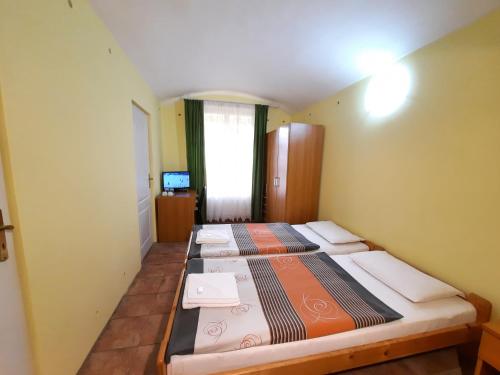 Pension City Center & L`Opera - image 5