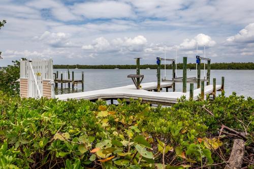 Anchors Away A 1 Bedroom Ground Floor Bay Views - image 13