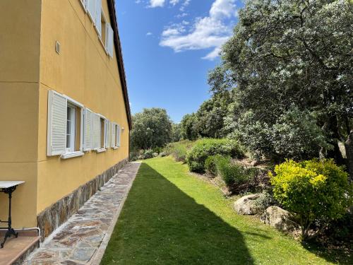 Garden, El encinar de Gabino in Zarzuela del Monte