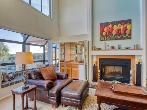 Spinnakers Reach 704, Ocean View Pool, 3 Bedroom, Sleeps 8 in Ponte Vedra, USA