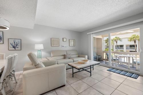 Four Winds F15 2 Bedrooms WiFi Washer Dryer Sleeps 7 2 Heated Pools - image 11