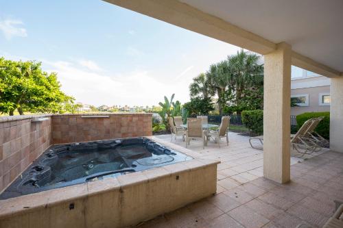 Sand Castle 4 Bedrooms Sleeps 8 Pet Friendly Cinnamon Beach WiFi