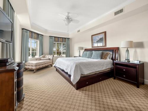 Yacht Harbor 475 2 Bedrooms WIFI Views Sleeps 6 - image 11