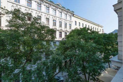 Hotel Marc Aurel - image 8