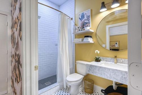 THe Oleander Hotel Room Number 4 in Galveston, USA