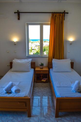 Giannis & Maria Gramvousaki Apts, Agia Marina (Foto 4)