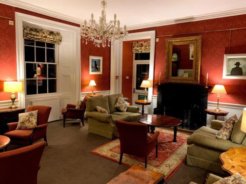 Bar/lounge, The Manor House in Oban