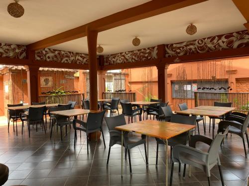 Restaurante, Résidences Ouadada (Residences Ouadada) in Bopa