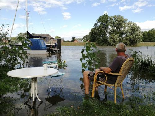 Alte Schusterei direkt am Fluss und Altstadt