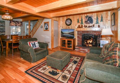 Big Bear Mountain Escape - image 2