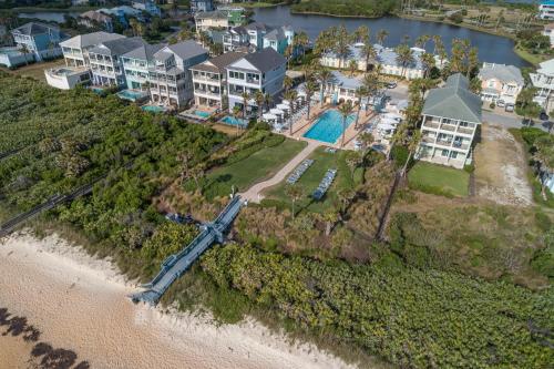 561 Cinnamon Beach, 3 Bedroom, Sleeps 8, Ocean Front, 2 Pools, Elevator