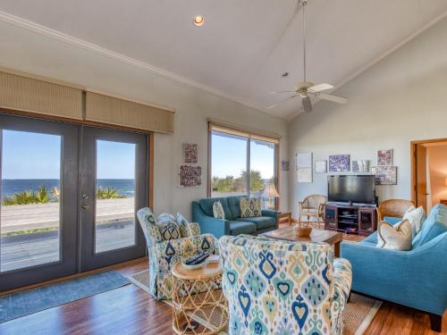 Ponte Vedra Blvd 2353 4 Bedroom Sleeps 15 Beach Front Wrap-Around Deck - image 6