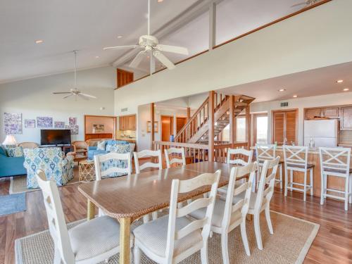 Ponte Vedra Blvd 2353 4 Bedroom Sleeps 15 Beach Front Wrap-Around Deck - image 13
