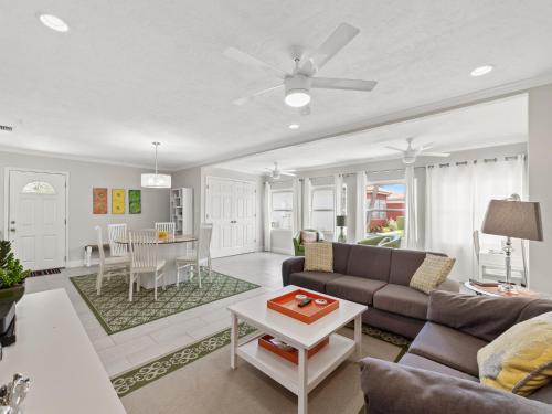 Vista Hermosa 189, Wireless Internet, 2 Bedrooms, Pool, Sleeps 6