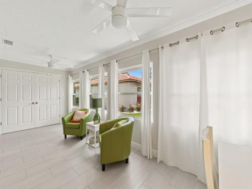 Vista Hermosa 189, Wireless Internet, 2 Bedrooms, Pool, Sleeps 6 in Sarasota, USA
