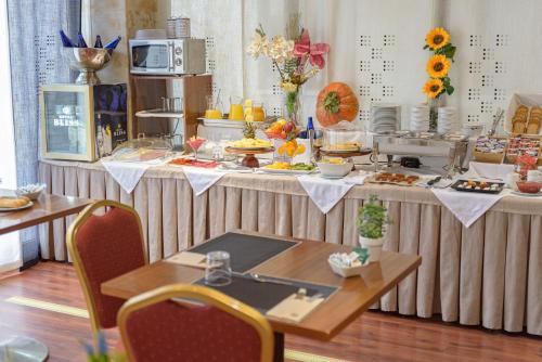 Hospedium Hotel Casino Del Tormes - image 3