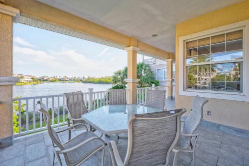 Sand Castle 4 Bedrooms Sleeps 8 Pet Friendly Cinnamon Beach WiFi - image 2