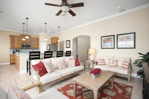 Sand Castle 4 Bedrooms Sleeps 8 Pet Friendly Cinnamon Beach WiFi - image 8