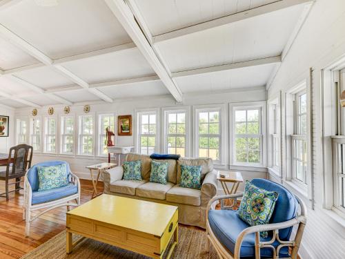 The Historic Hut 3 Bedrooms Beach Front Sleeps 6 - image 10