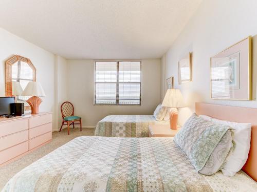 Barefoot Trace 415 2 Bedrooms Sleeps 6 Ocean Front Pool WiFi - image 13